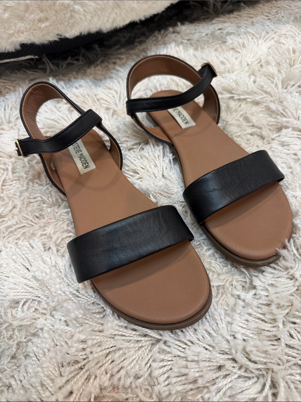Steve Madden Black and Brown Strap Sandals